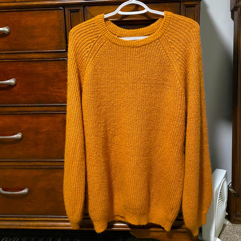 Long Sweater - SZ Large - Used.